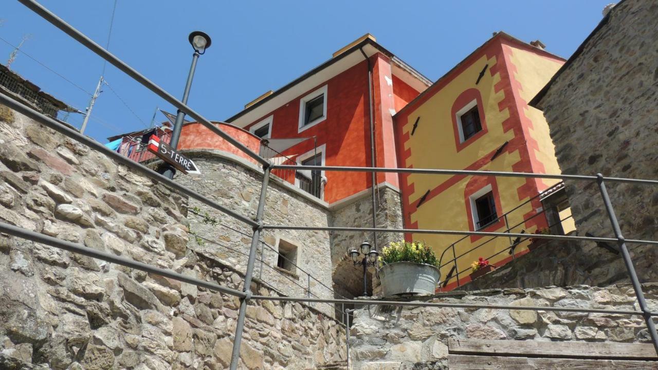 Borgo Di Codeglia - Country Rooms Рикко-дель-Гольфо-ди-Специя Экстерьер фото
