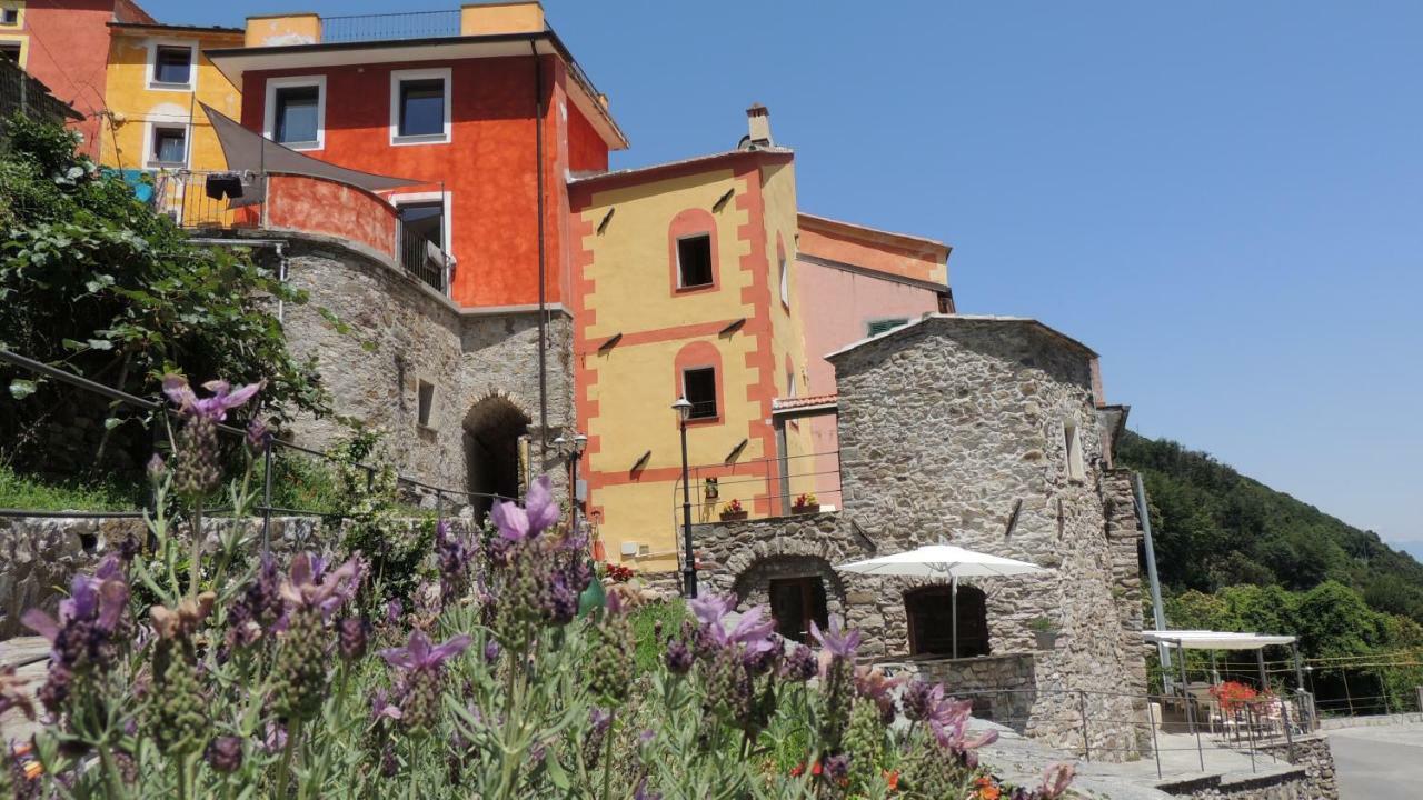 Borgo Di Codeglia - Country Rooms Рикко-дель-Гольфо-ди-Специя Экстерьер фото