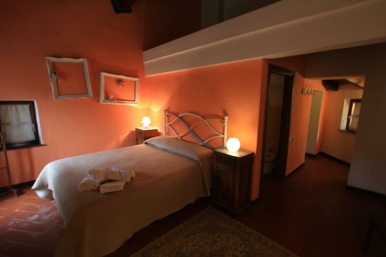 Borgo Di Codeglia - Country Rooms Рикко-дель-Гольфо-ди-Специя Экстерьер фото